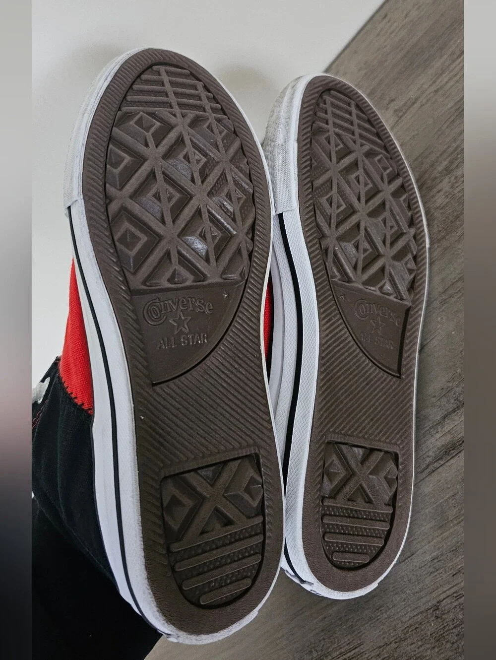 Converse low top